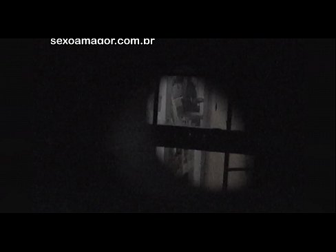 ❤️ Blondina este filmată în secret de un voyeur din cartier ascuns în spatele unor cărămizi goale ❤ at porn ro.porno-filmy.ru ❌️❤